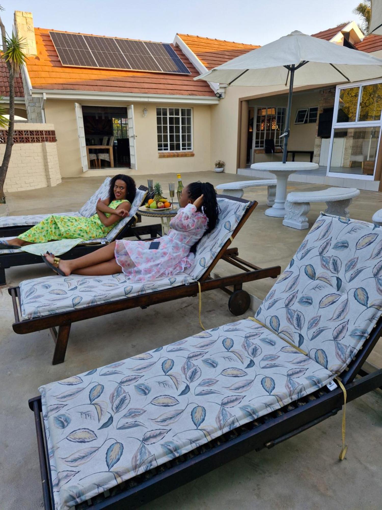 Bhotani-On-Bax Bed and Breakfast Port Elizabeth Exteriör bild